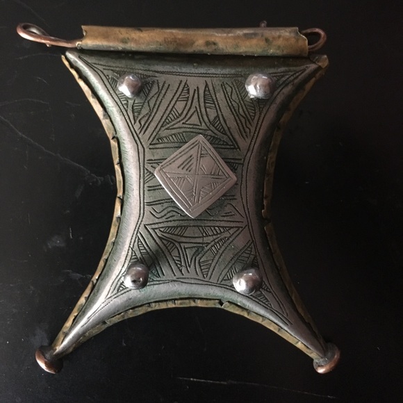 Vintage 1930s Tuareg Silver Brass Tcherot Amulet - Picture 1 of 5