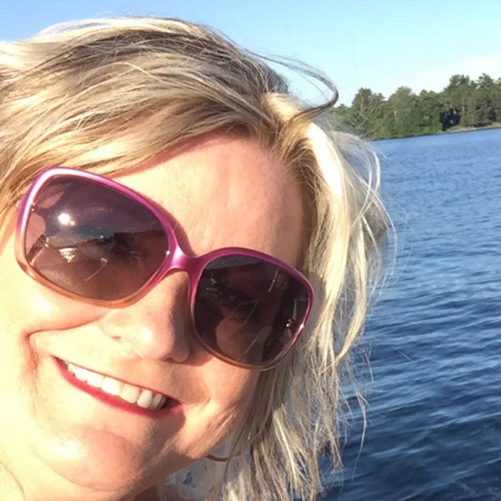 Meet your Posher, Stacy