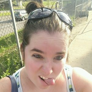 Meet your Posher, Brittney