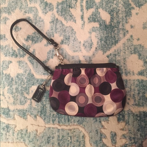Coach Handbags - Coach Wristlet