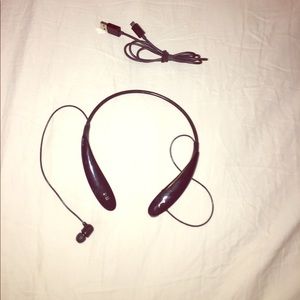 Gently used wireless headphones with charger