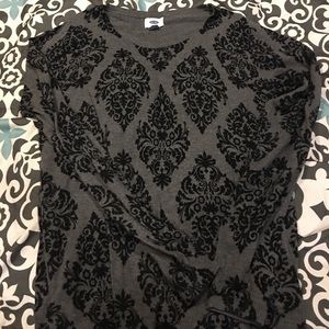 ⚡️ $5 FLASH $5 ⚡️Old Navy Gray Print Sweater 👚👚