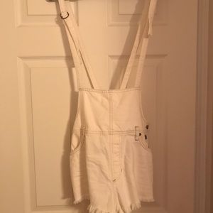 FREE PEOPLE OVERALLS. Tag still on them