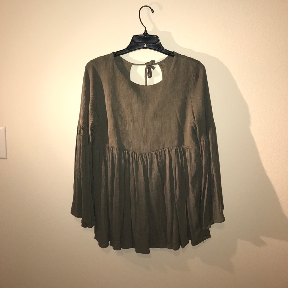Cute women's small flare top