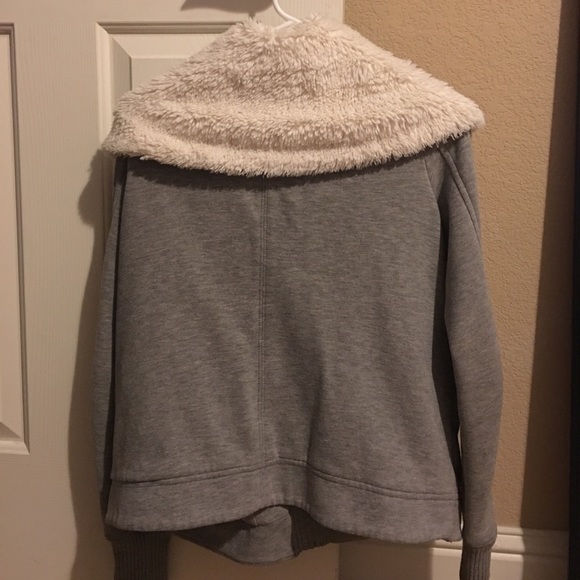 Grey jacket - Picture 3 of 3