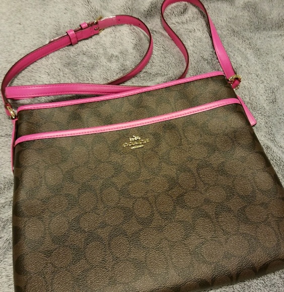 Coach bundle - Picture 2 of 3