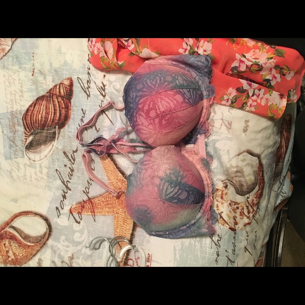 Victoria's Secret Bra!