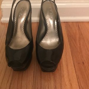 BEBE Zahara Cork shoes,Size 5. BEBE Zahara Cork shoes,Size 5.