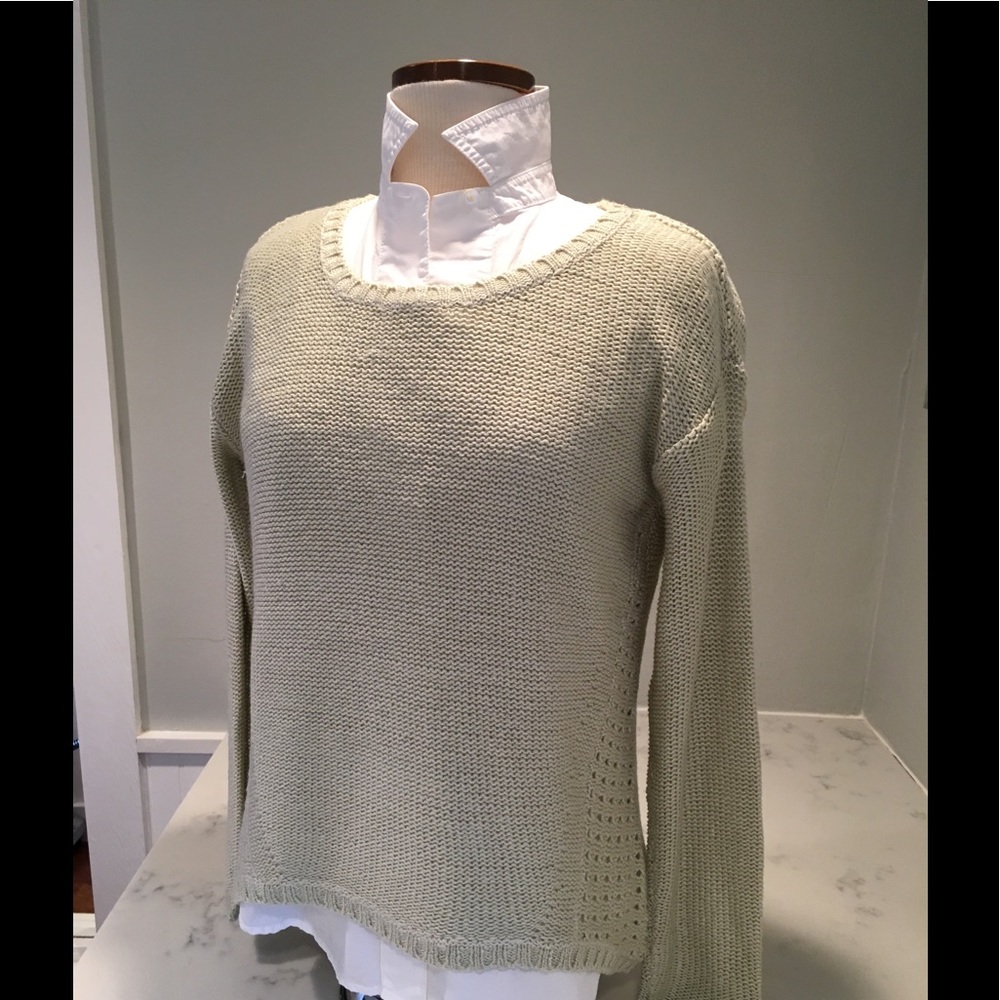 Detailed Sweater in neutral beige tone