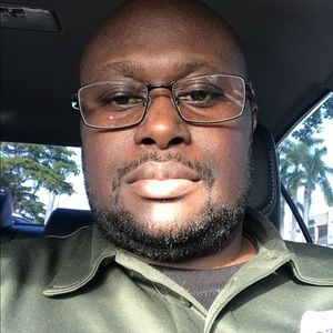 Meet your Posher, Marc