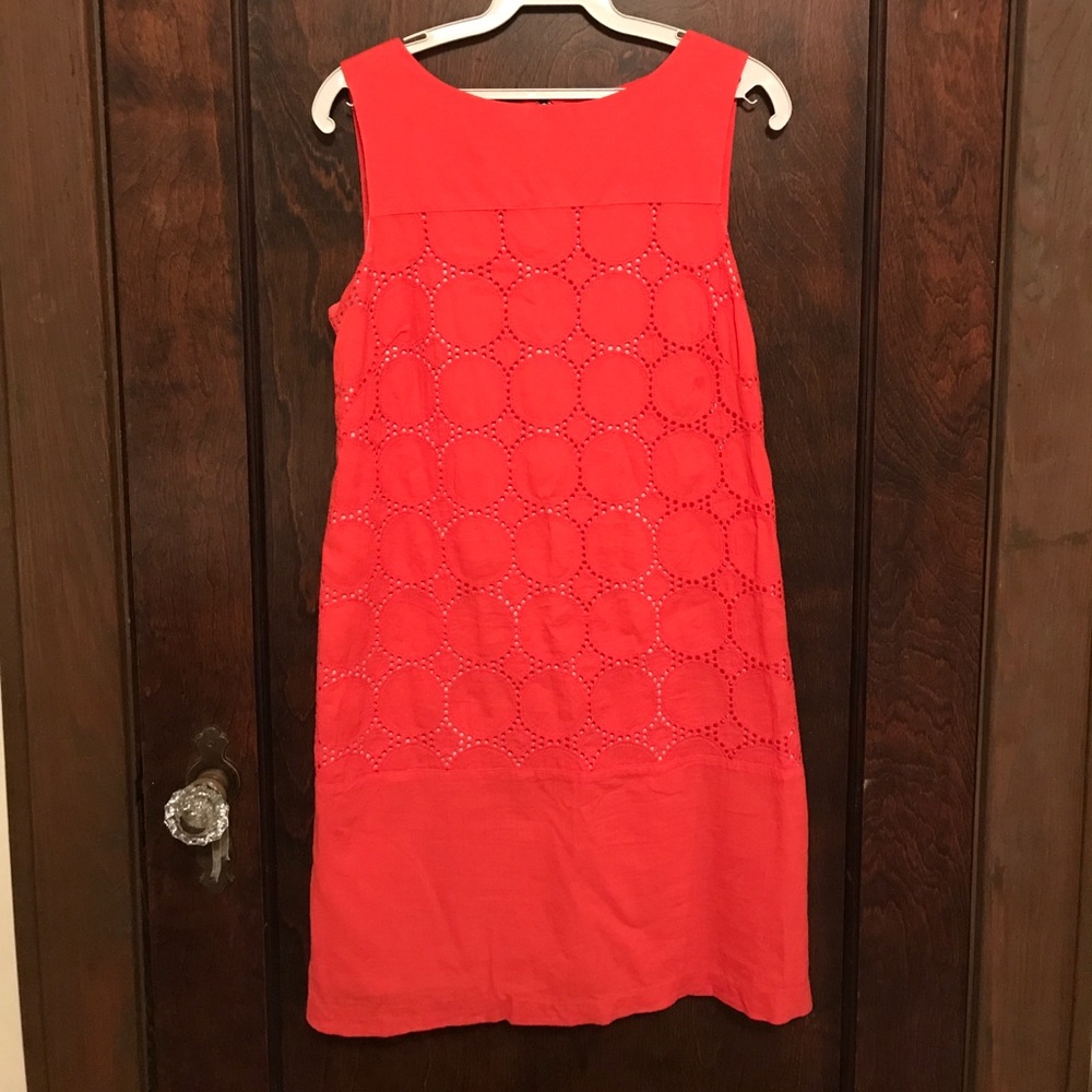 Super cute orange dress 🛍