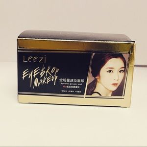 Makeup - Eyebrow stamp Makeup - Eyebrow stamp