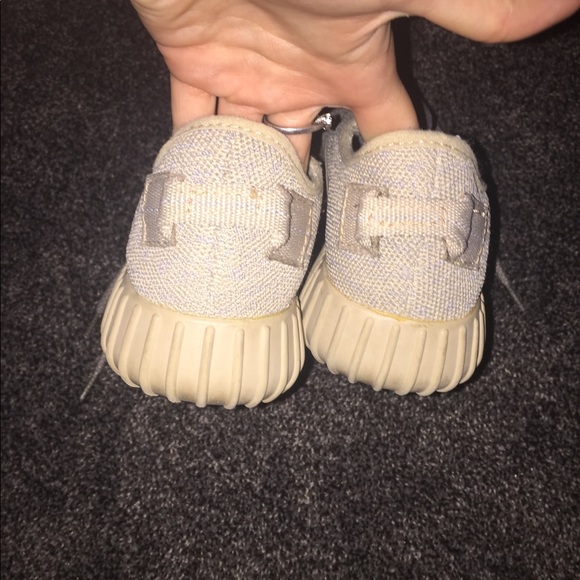 Adidas Yeezy Boost!! Only $45 until noon tomorrow! - Picture 3 of 8