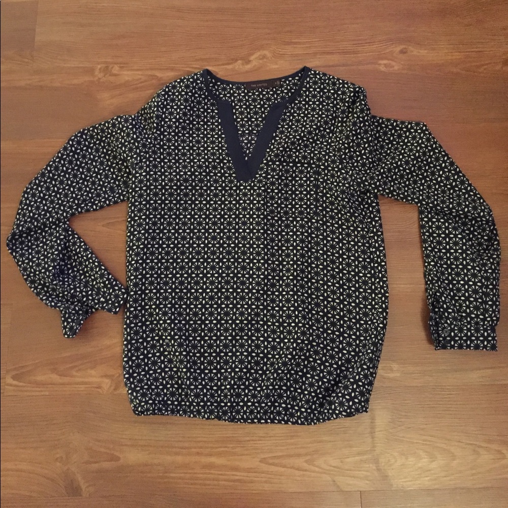 Navy patterned blouse with pocket