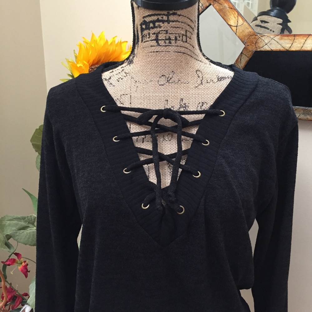Boutique lace up BOHO softest ever sweater! - Picture 4 of 7