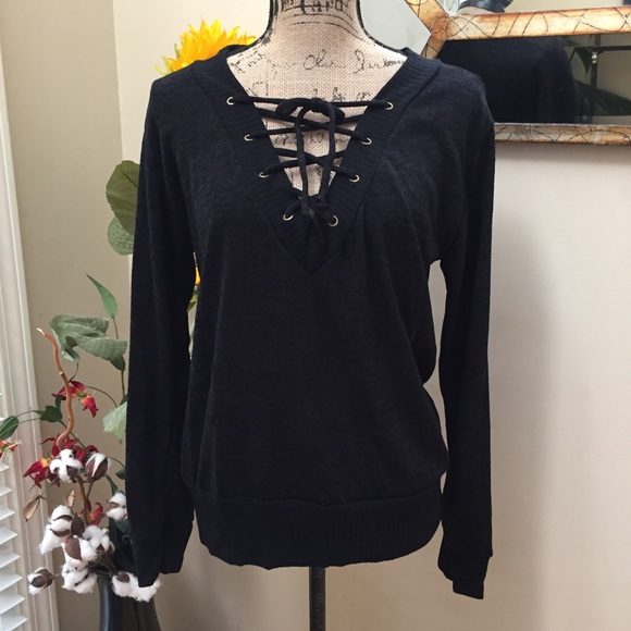 Boutique lace up BOHO softest ever sweater! - Picture 3 of 7