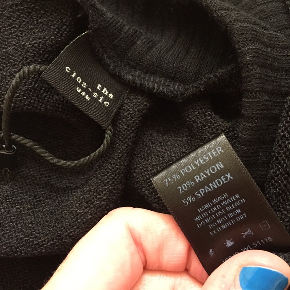 Boutique lace up BOHO softest ever sweater! - Picture 7 of 7