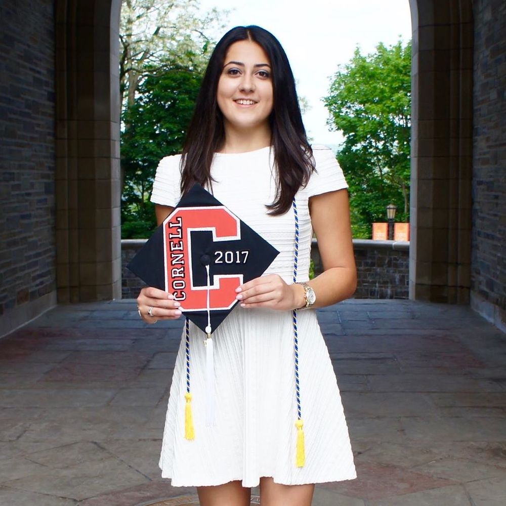 Meet your Posher, Angeline