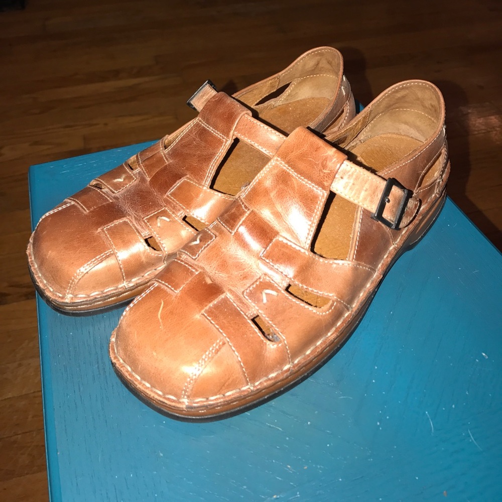 Sold @ consignment