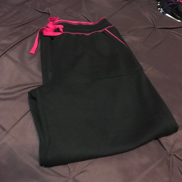 Drawstring Capri - Picture 3 of 3