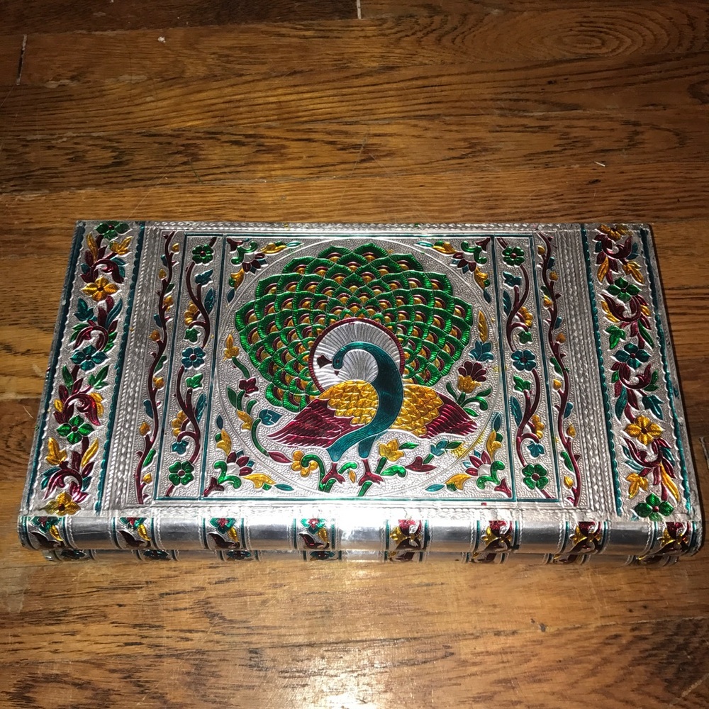 Large jewelry box