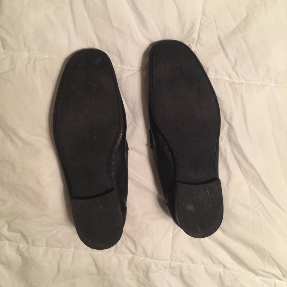 Shoes - Picture 2 of 4