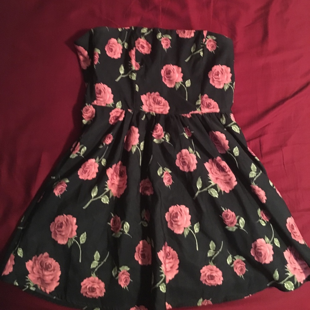 🌹Strapless Dress🌹
