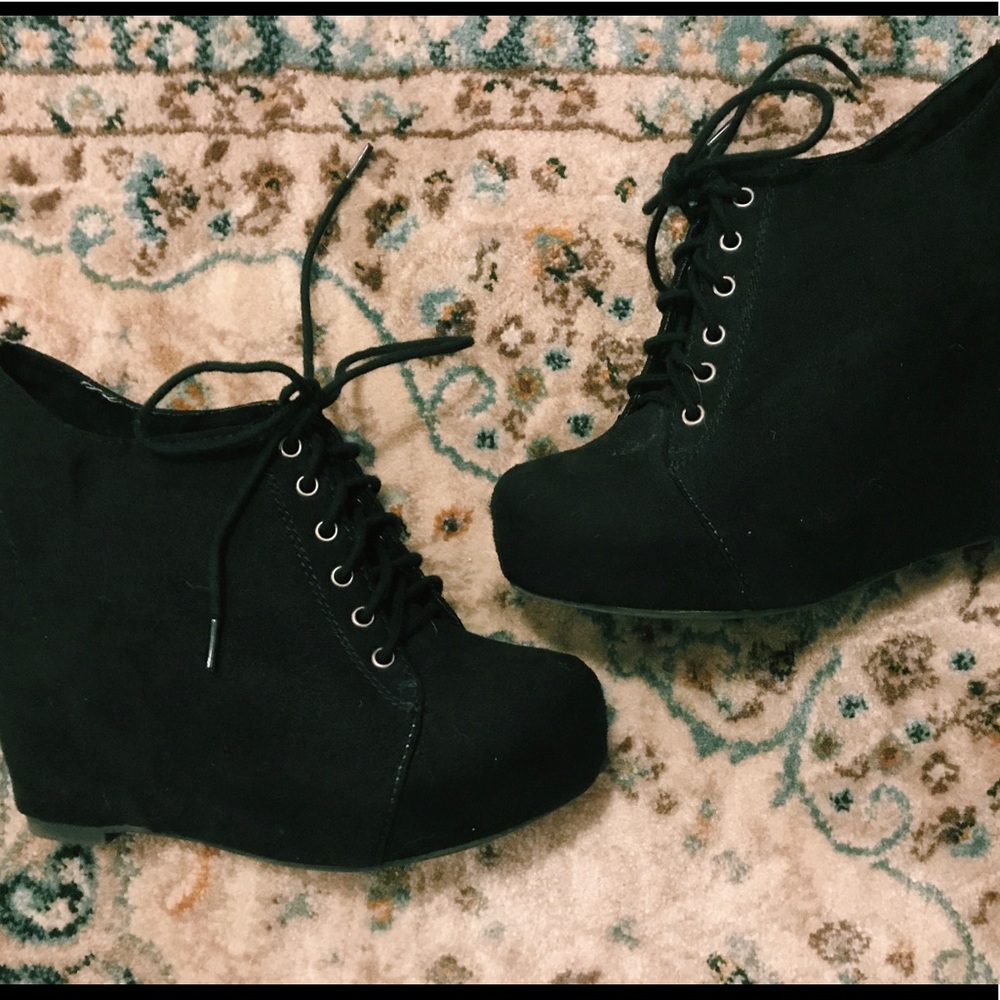 Black platform wedges