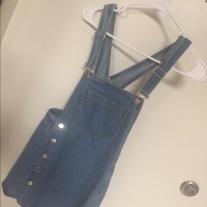 💟 Lulus denim overall dress 💟