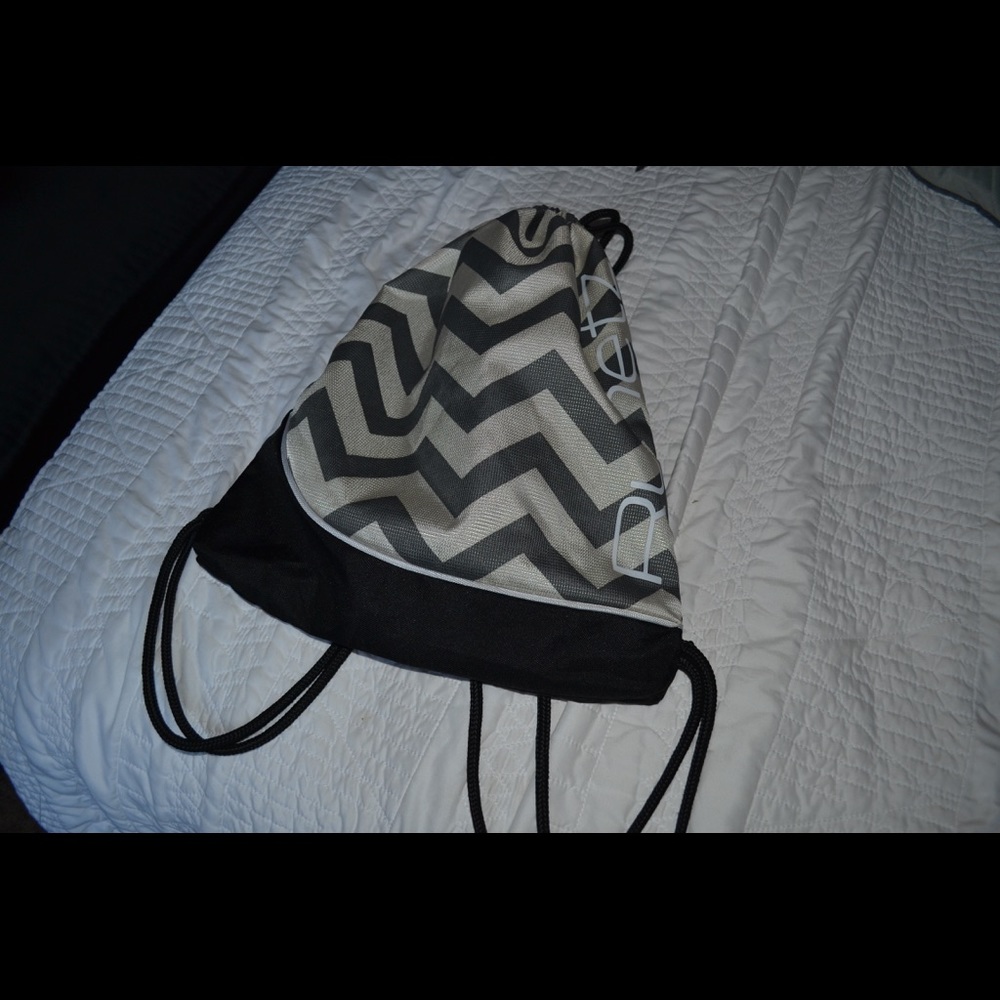 runetz drawstring bag - Picture 4 of 4