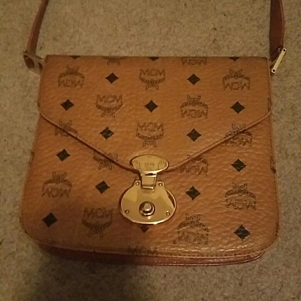 Mcm crossbody