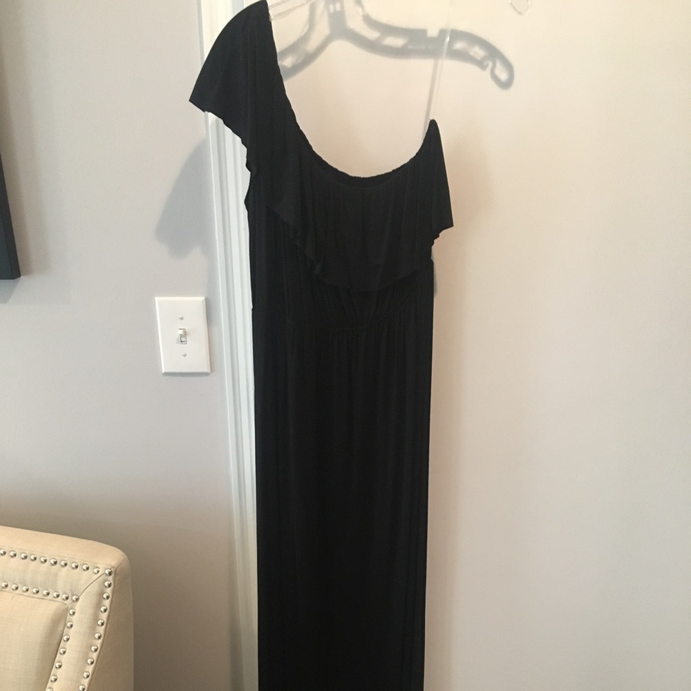 Black One Shoulder Ruffle Maxi Dress
