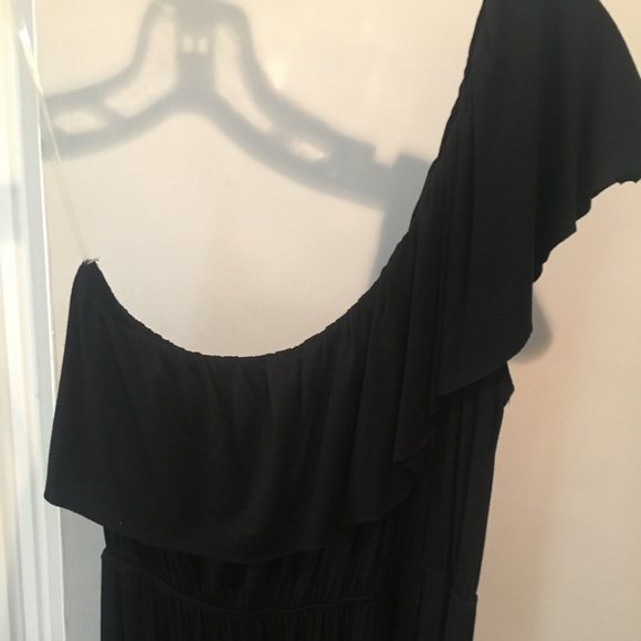 Black One Shoulder Ruffle Maxi Dress - Picture 4 of 4