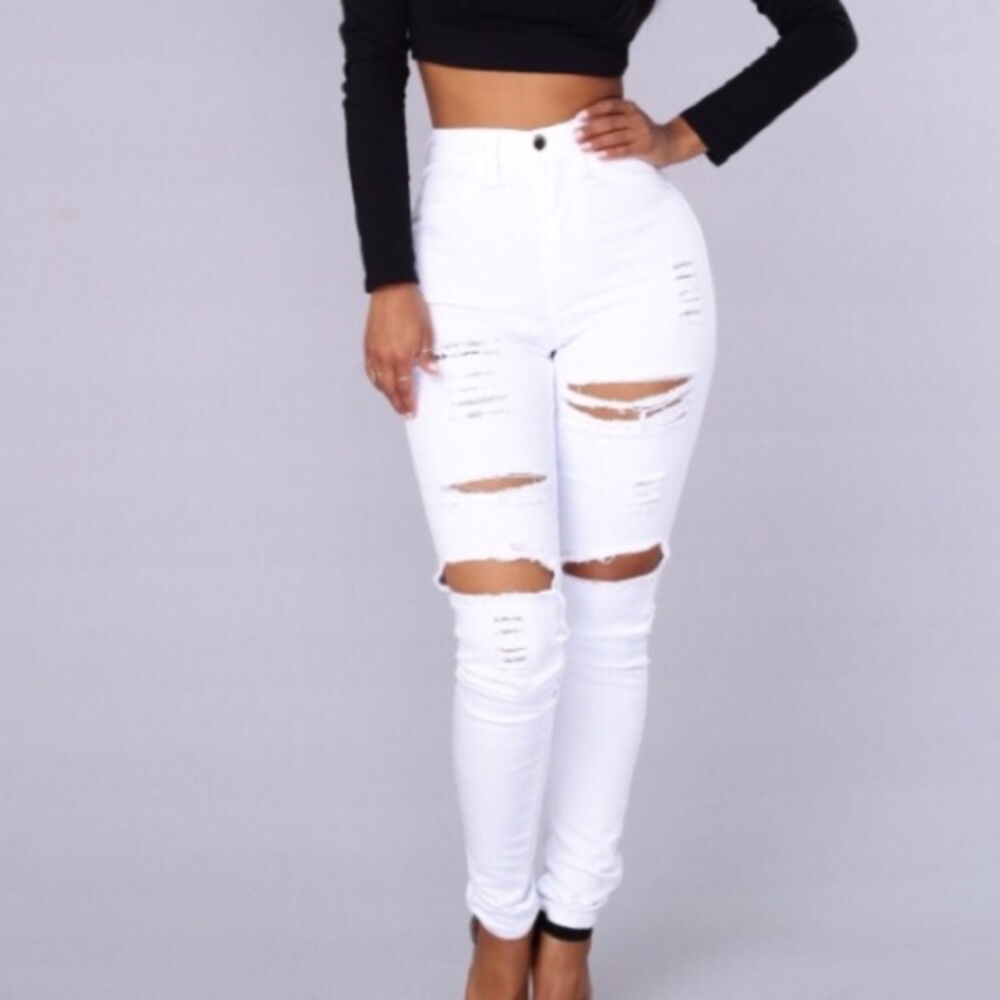 NWT fashion nova distressed white jeans