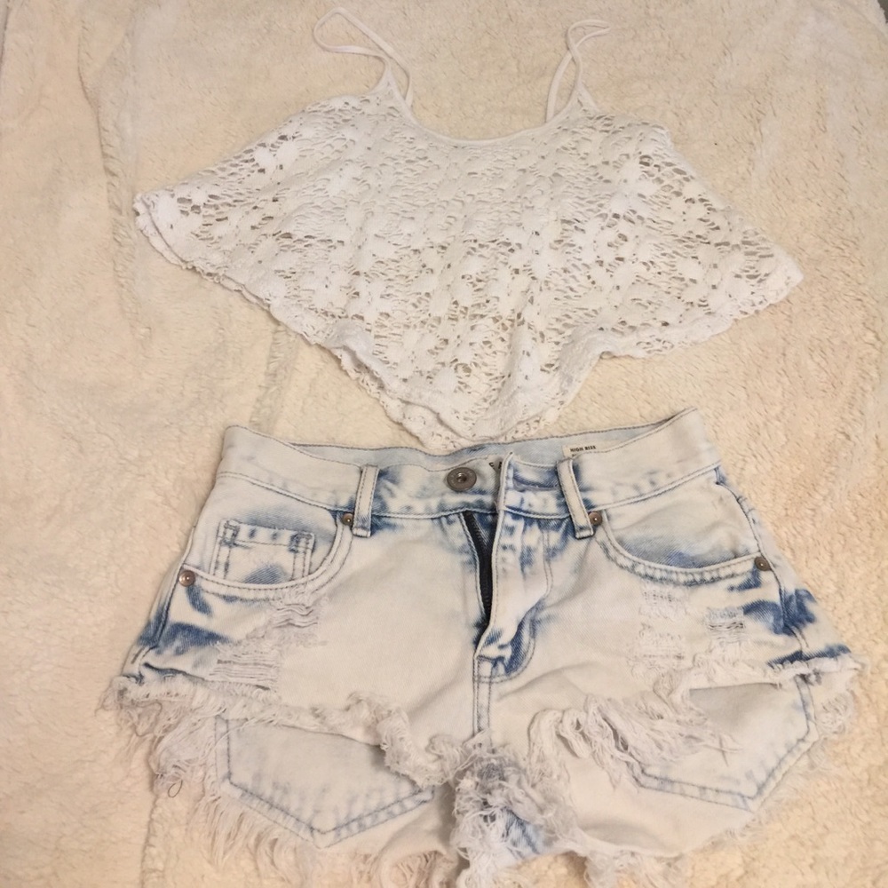 White laced crocheted crop tank top