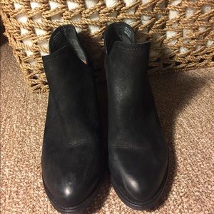 Steve Madden Cut Out Booties