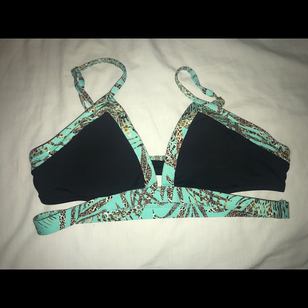 BRAND NEW L'Space Wrap Bikini Top