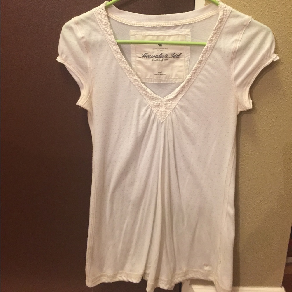 Abercrombie and Fitch Vneck tee