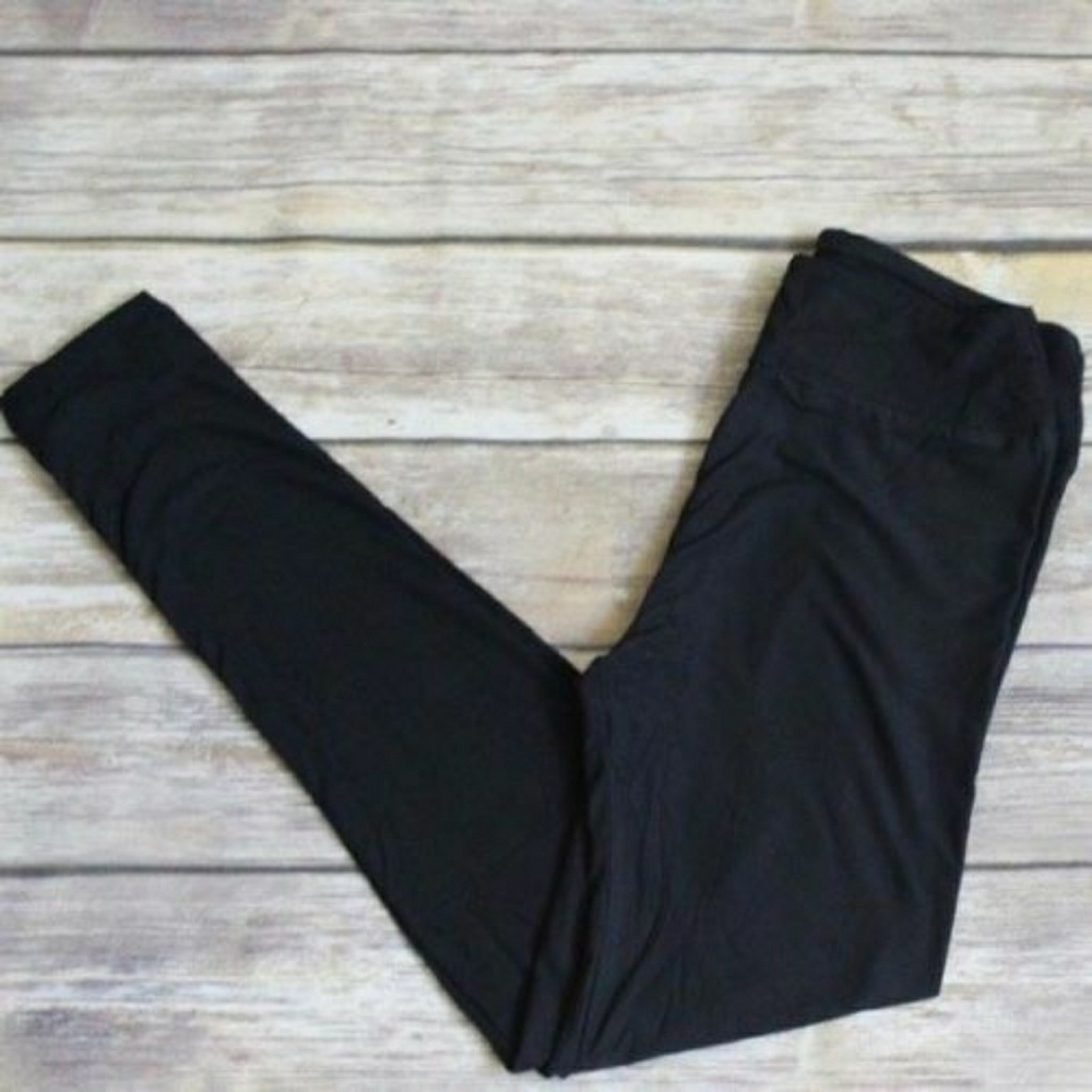Lularoe OS black leggings