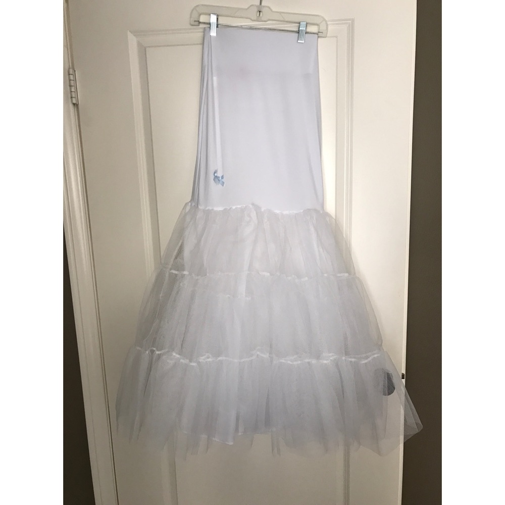 Trumpet mermaid slip from Alfred Angelo