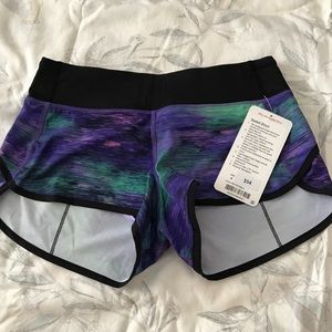 NWT size 4 Lululemon Speed Short