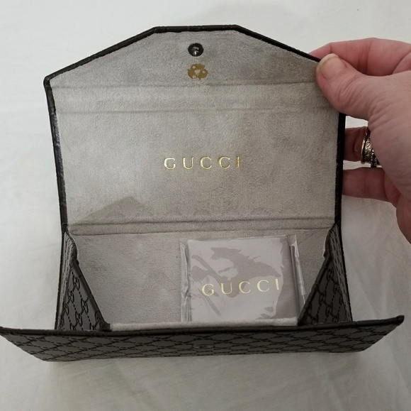 GUCCI *nwot* Authentic Sunglasses Case & Cloth - Picture 6 of 6