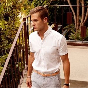 Club Monaco SlimFit Button-Down Linen Shirt