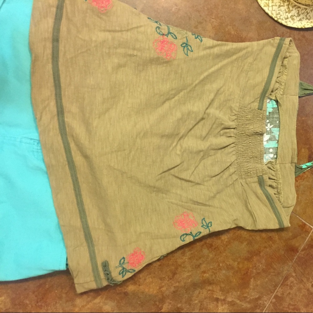 Top - Picture 3 of 3