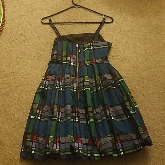 Dress - Picture 2 of 2