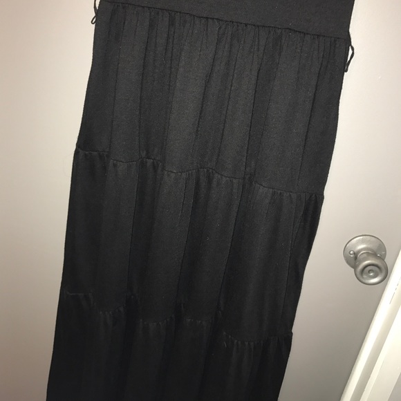 Black Ruffle Tank Maxi - Picture 4 of 5