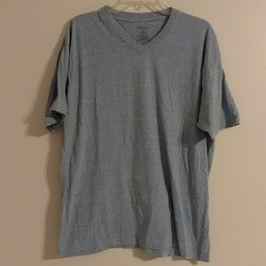 Men's V-neck T-shirt
