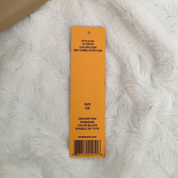 Tory Burch Robinson Double Zip Tote - Picture 7 of 7