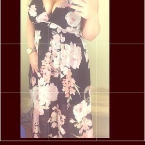 Maxi Dress.  Size M (6)