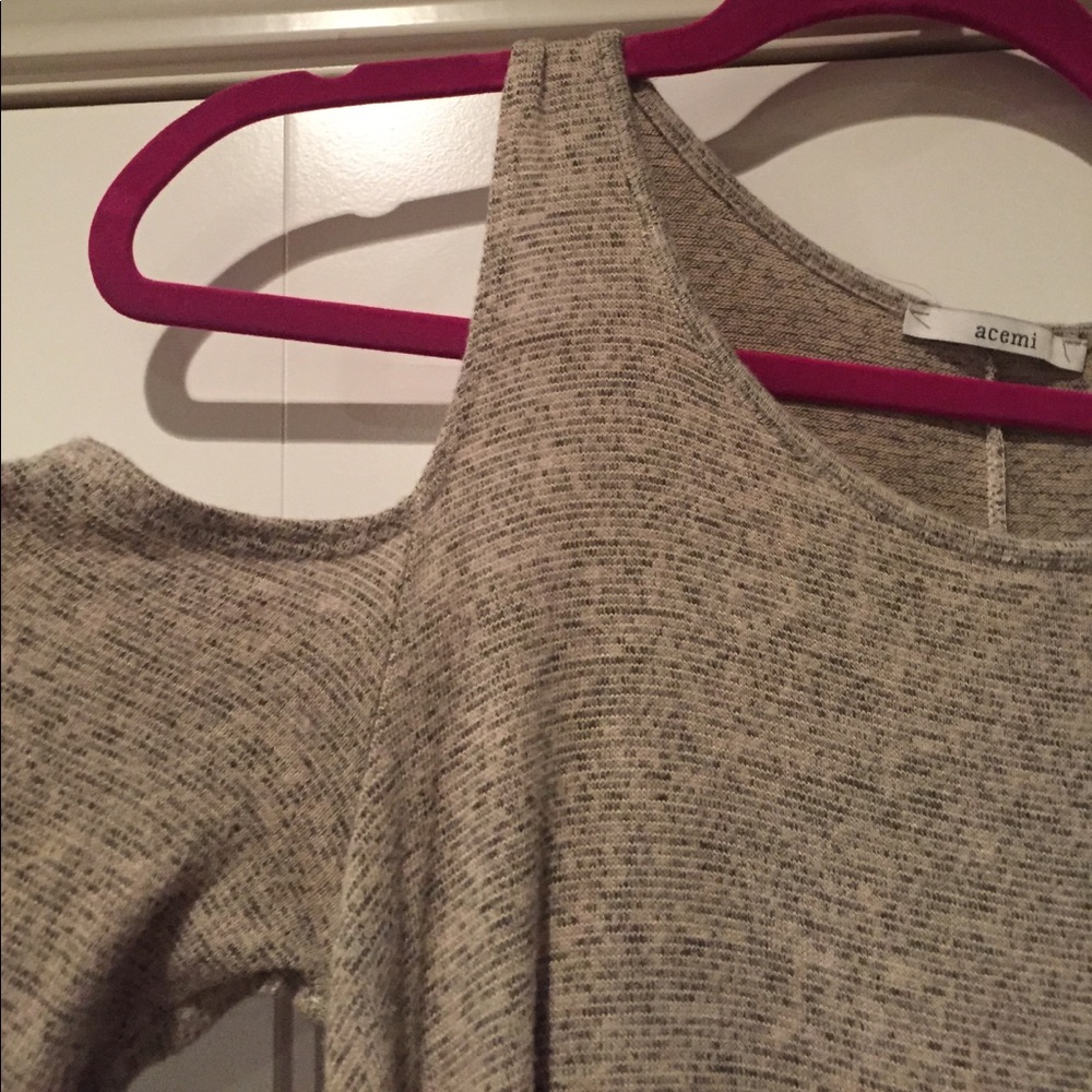 Could Shoulder Top - Picture 2 of 3